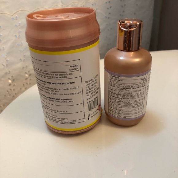 Kendall & Kylie set of 3 skincare bundle Must bundle - Picture 11 of 16